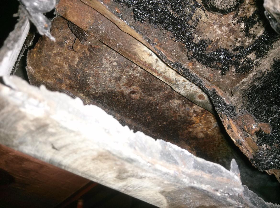 Dodge charger SE 1973 - Panel venstre side, da popnittet plade kom af billede 64