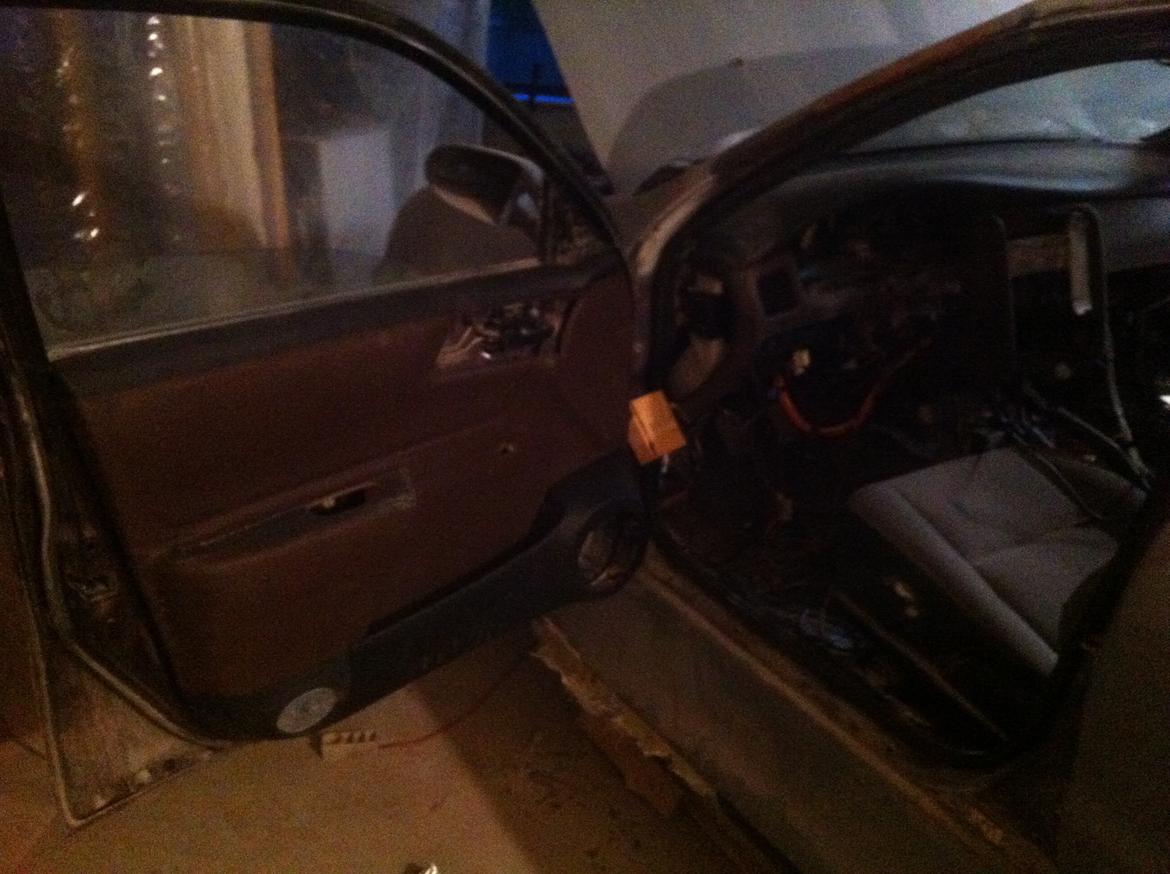 Carina E-xtreme - Afventer monteringen, da jeg muligvis får fingrene i elruder billede 171