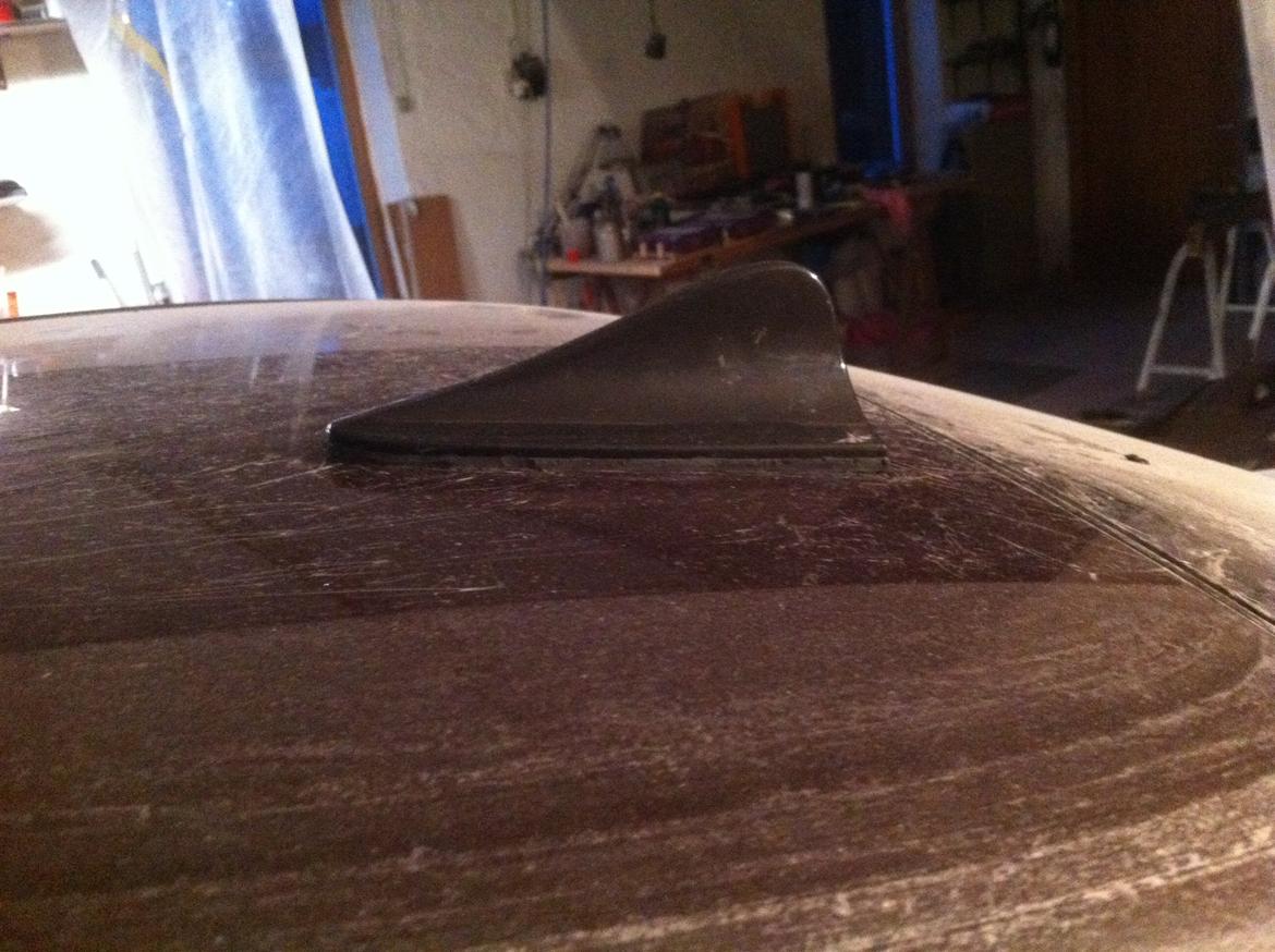 Carina E-xtreme - fik bunden til at følge tagets krumning. Finpudses og males... billede 170