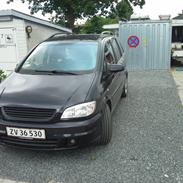 opel zafira 2.2 dti opc-line.
