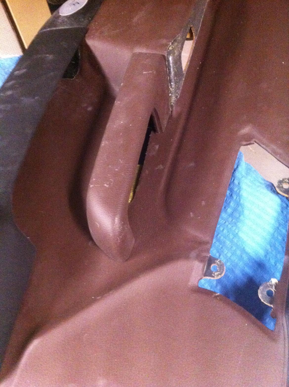 Carina E-xtreme - Panelet på førerdøren betrukket og monteret billede 182