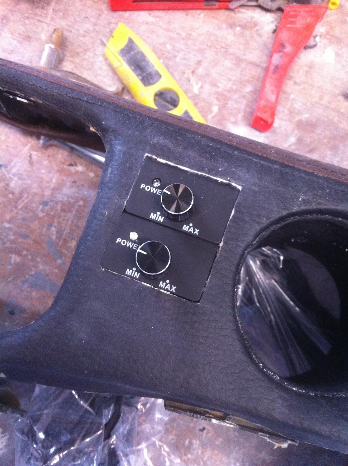 Carina E-xtreme - Volumen til de to forstærkere placeret billede 188