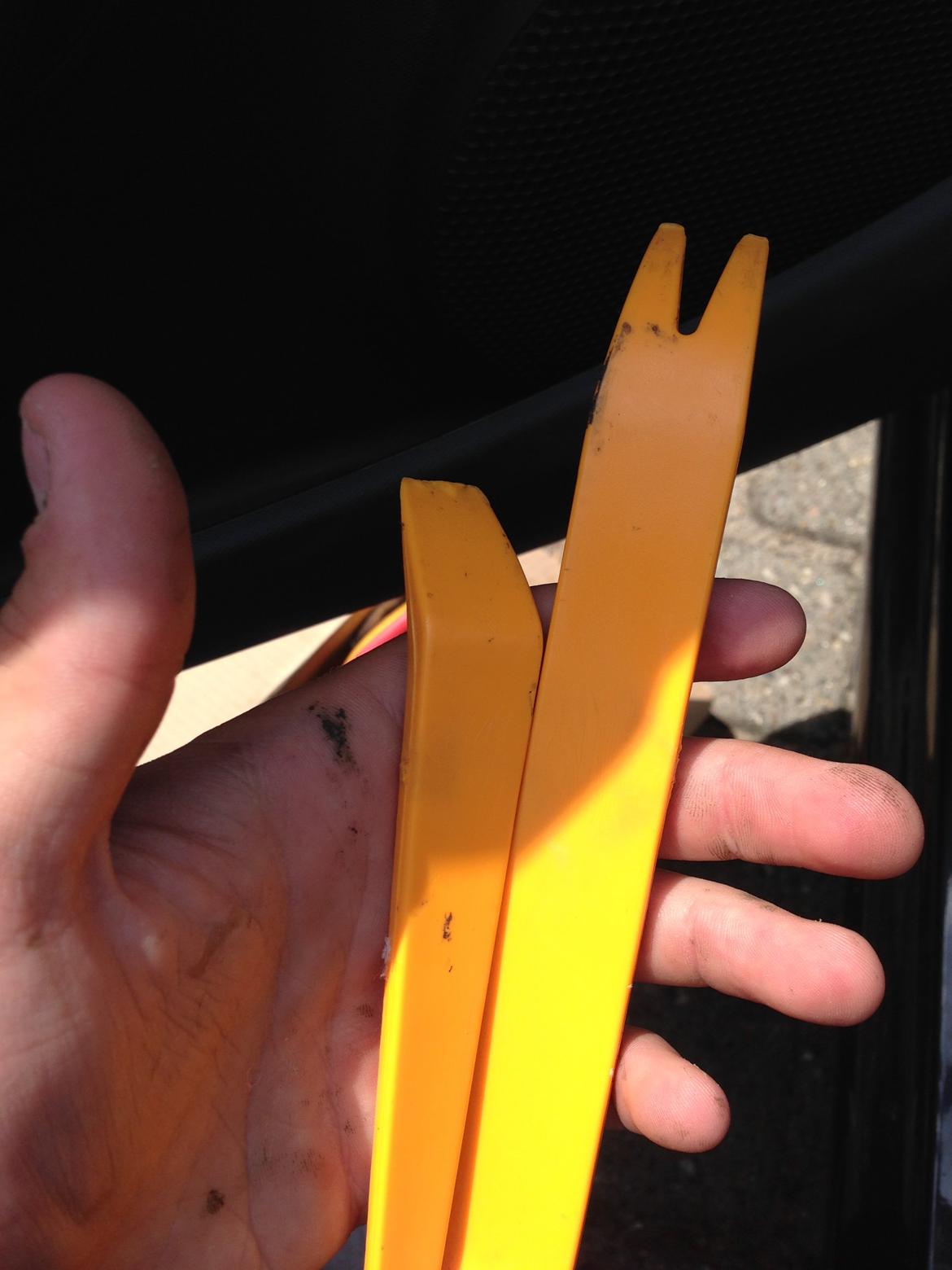  Lydisolere dør.. 107/aygo/c1 - Super smart redskab til at afmontere plastik med uden at lave mærker :) billede 2