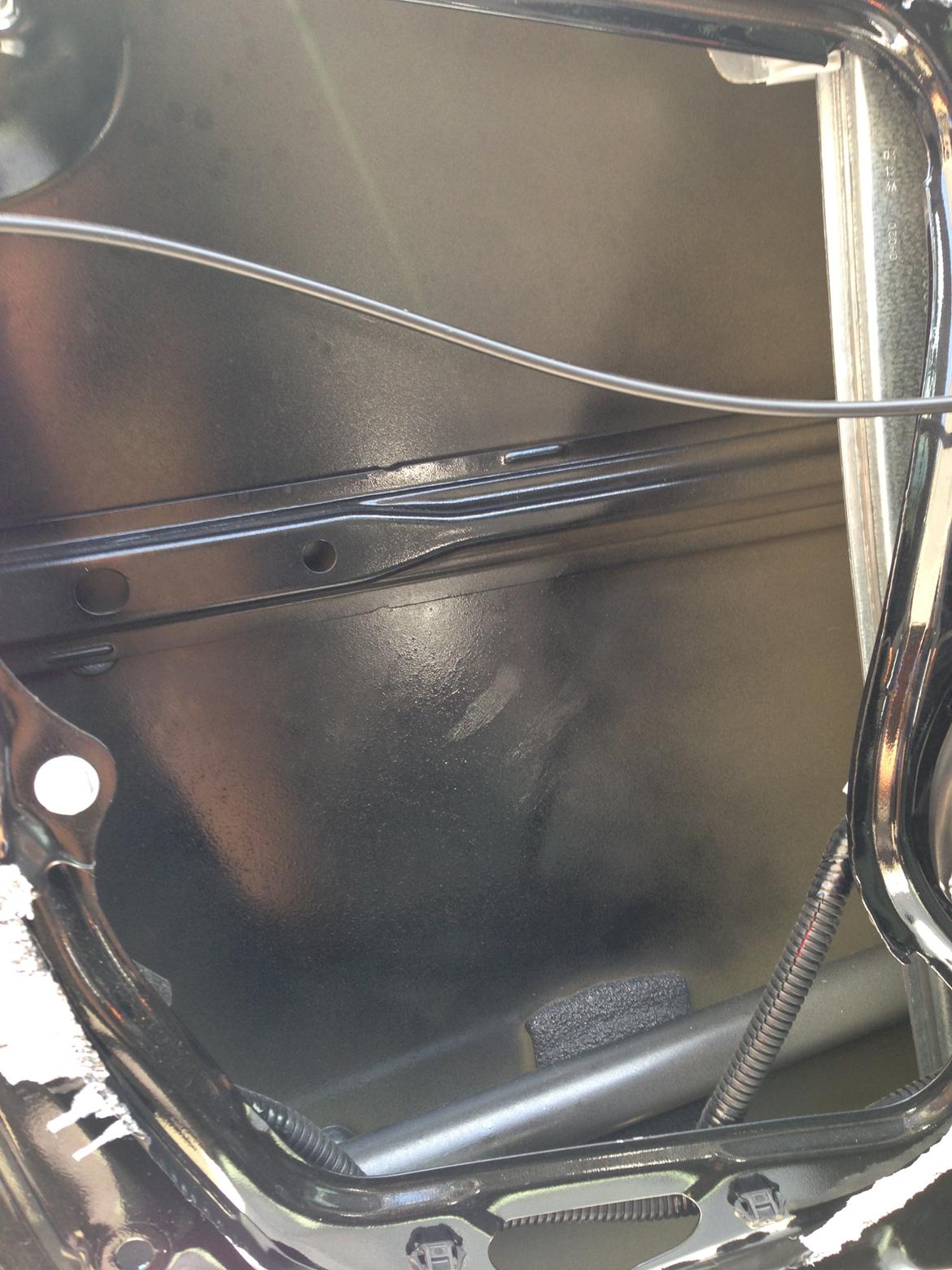  Lydisolere dør.. 107/aygo/c1 - Godt smurt ind i hulrumsbeskyttelse :P  billede 6