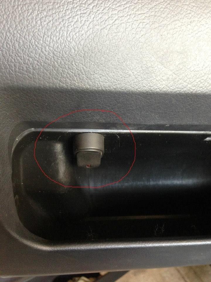 LED bånd (Monterings vejledning) - nu er knappen monteret i mit instrument bord billede 3