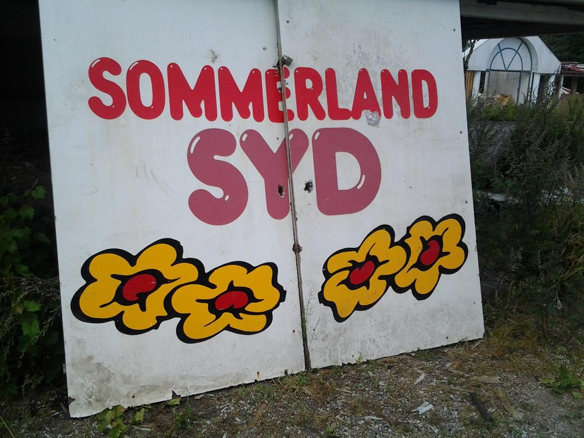 Tur i Forladt Sommerland Syd billede 1