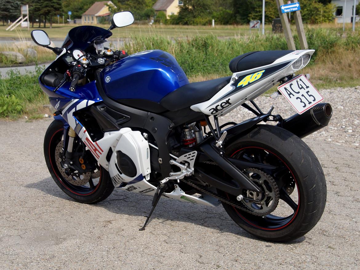 Mit legetøj - YAMAHA R6 ROSSI billede 5