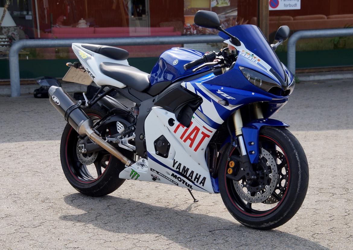 Mit legetøj - YAMAHA R6 ROSSI billede 6