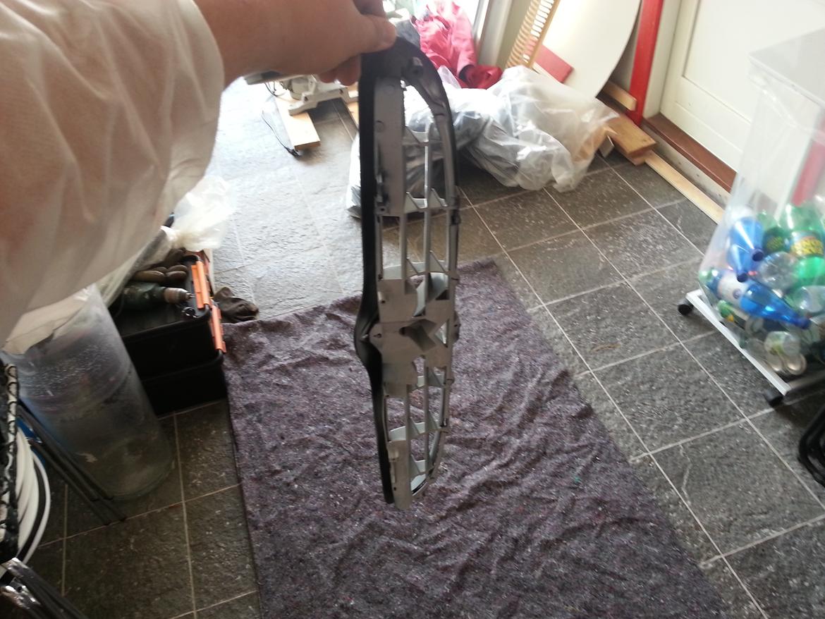 Maling af grill på min Citroen saxo  billede 10