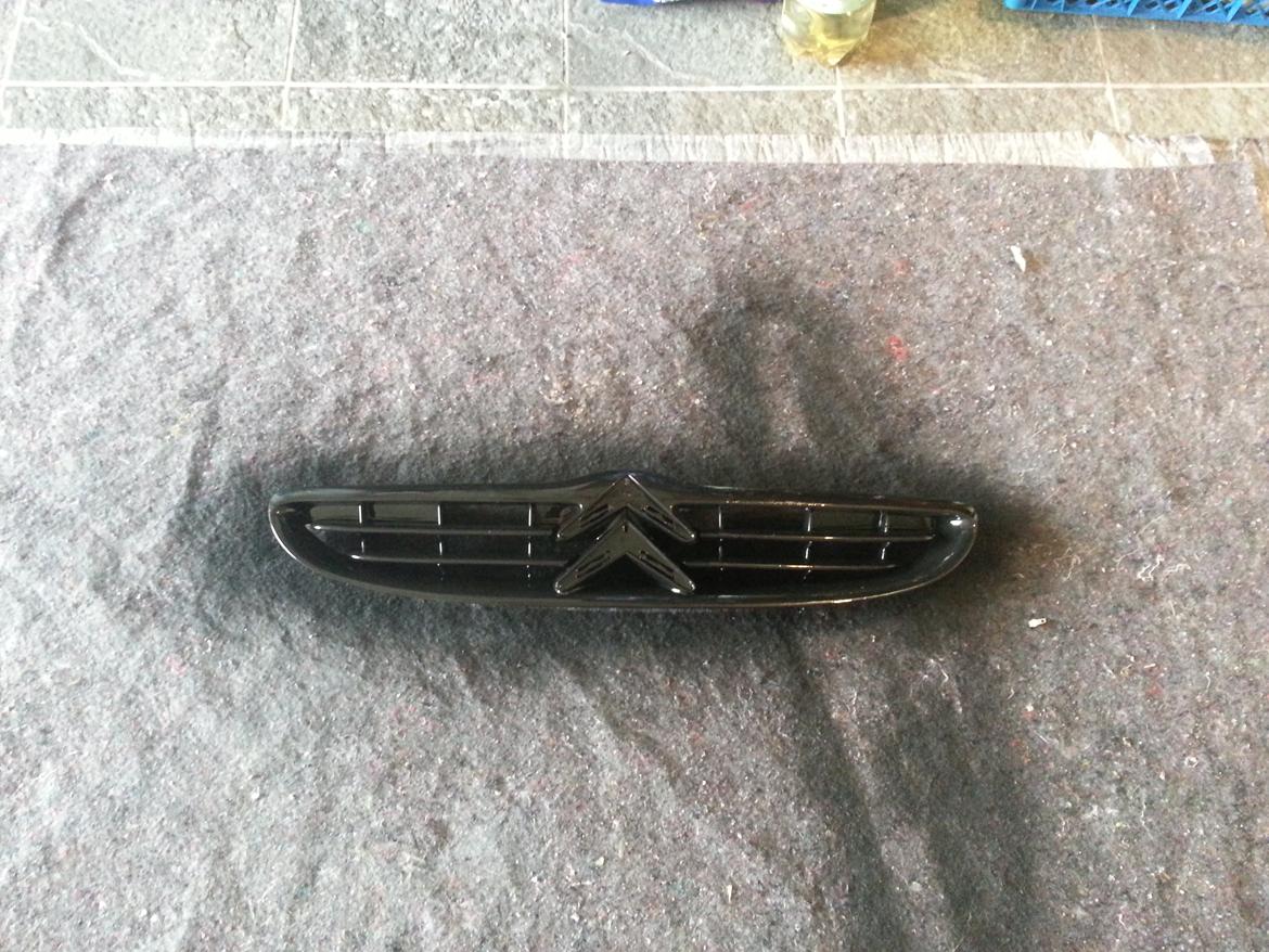 Maling af grill på min Citroen saxo  billede 14