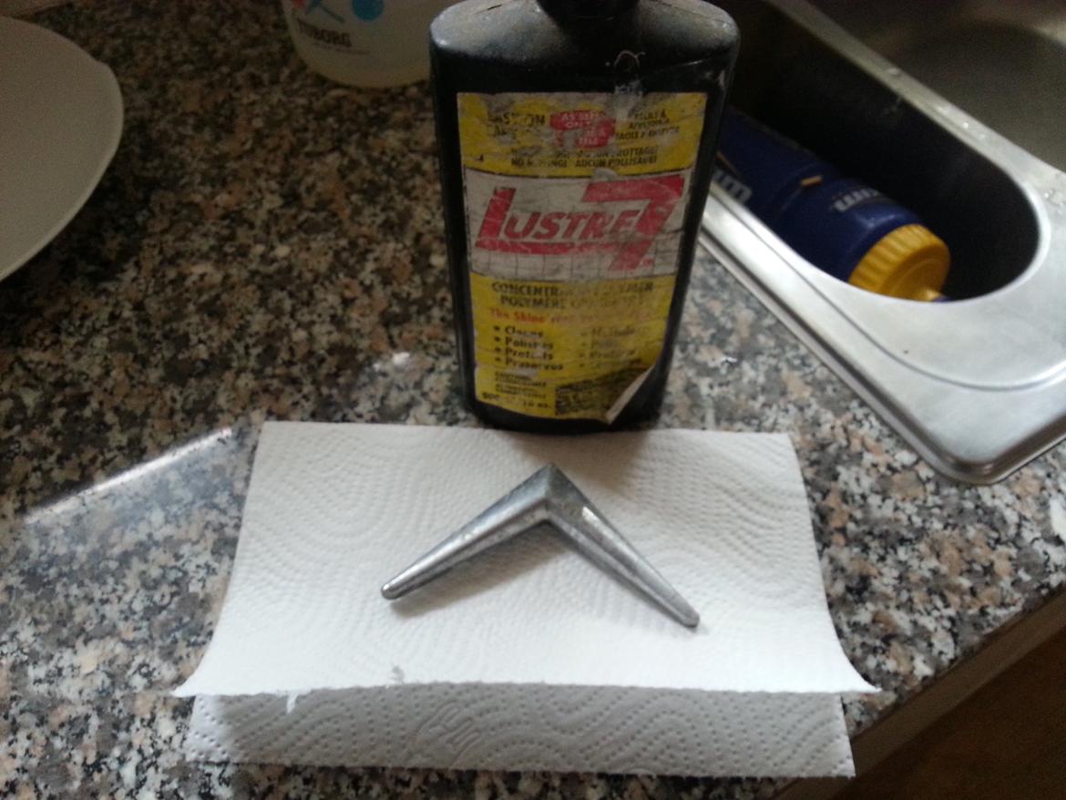 Maling af grill på min Citroen saxo  - de blev lige poleret en gang og hvis jeg selv skal sige det blev de rigtig flotte :) billede 22