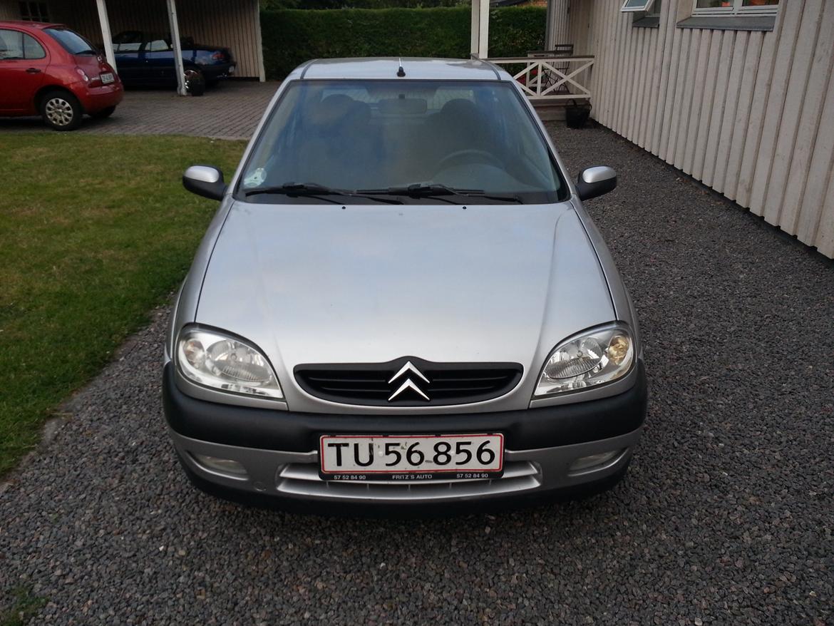 Maling af grill på min Citroen saxo  billede 24