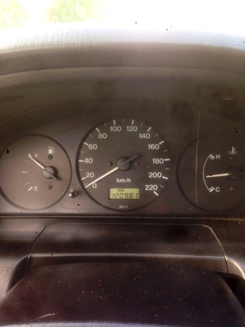 Mazda 323 sport 1.5 billede 8