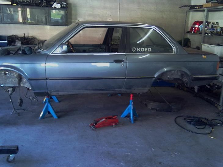 {{currentPhoto.altText}} billede {{currentPhoto.number}}