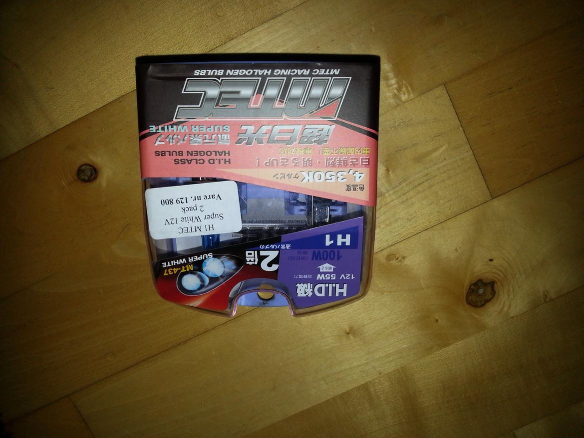 Alfa Romeo 159 Sportwagon - Og selvfølgelig også H1 pære til tågelygterne - Det skal jo matche ! ;P billede 48