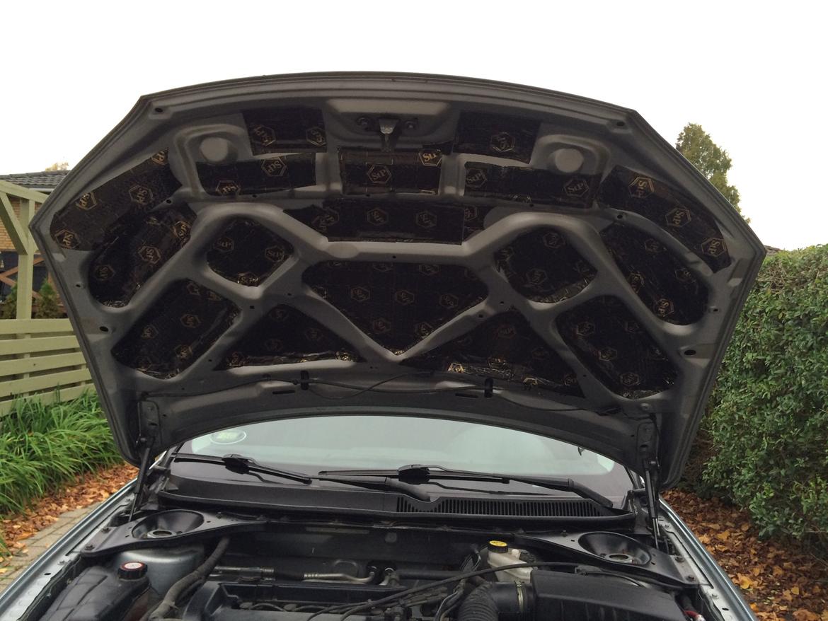 Lyddæmpning af Ford Mondeo Mk3 stc. - Næsten færdig billede 17