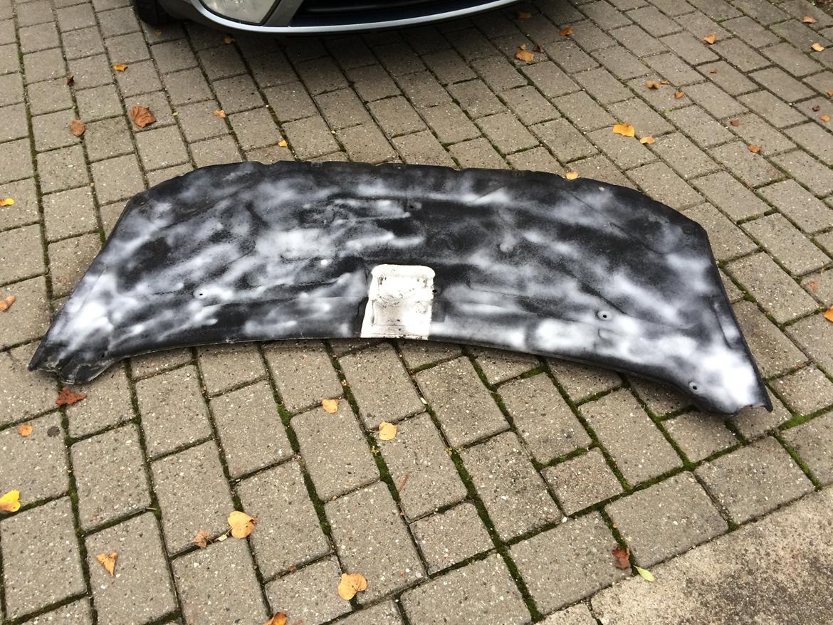 Lyddæmpning af Ford Mondeo Mk3 stc. - Lydmåtte købt hos ophugger - 200 kr (under rengøring) billede 18