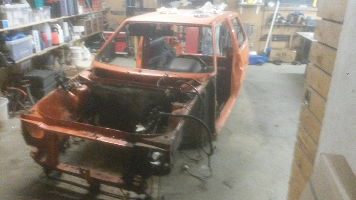 Fiat Uno Turbo 200 hk + projekt  - Så begynder der at komme plads at arbejde på  billede 12