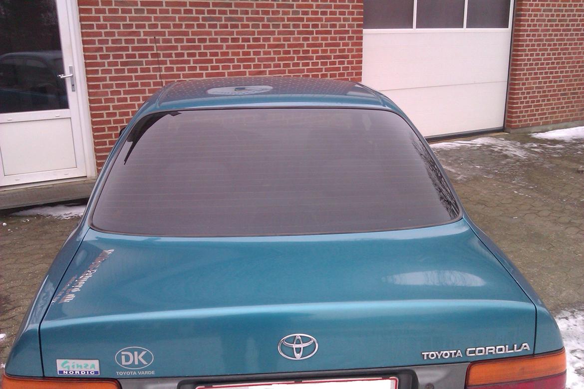   projekt  styling Corolla E10 sedan  - toned ruder i sidenruden og bagruden billede 9