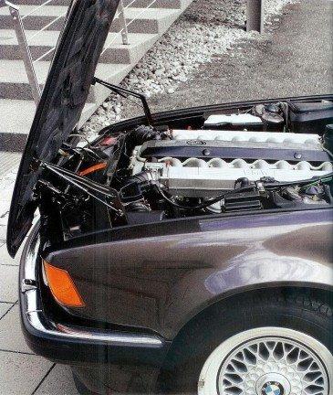 BMW Prototype: E32 767iL V16 "Goldfish" billede 8