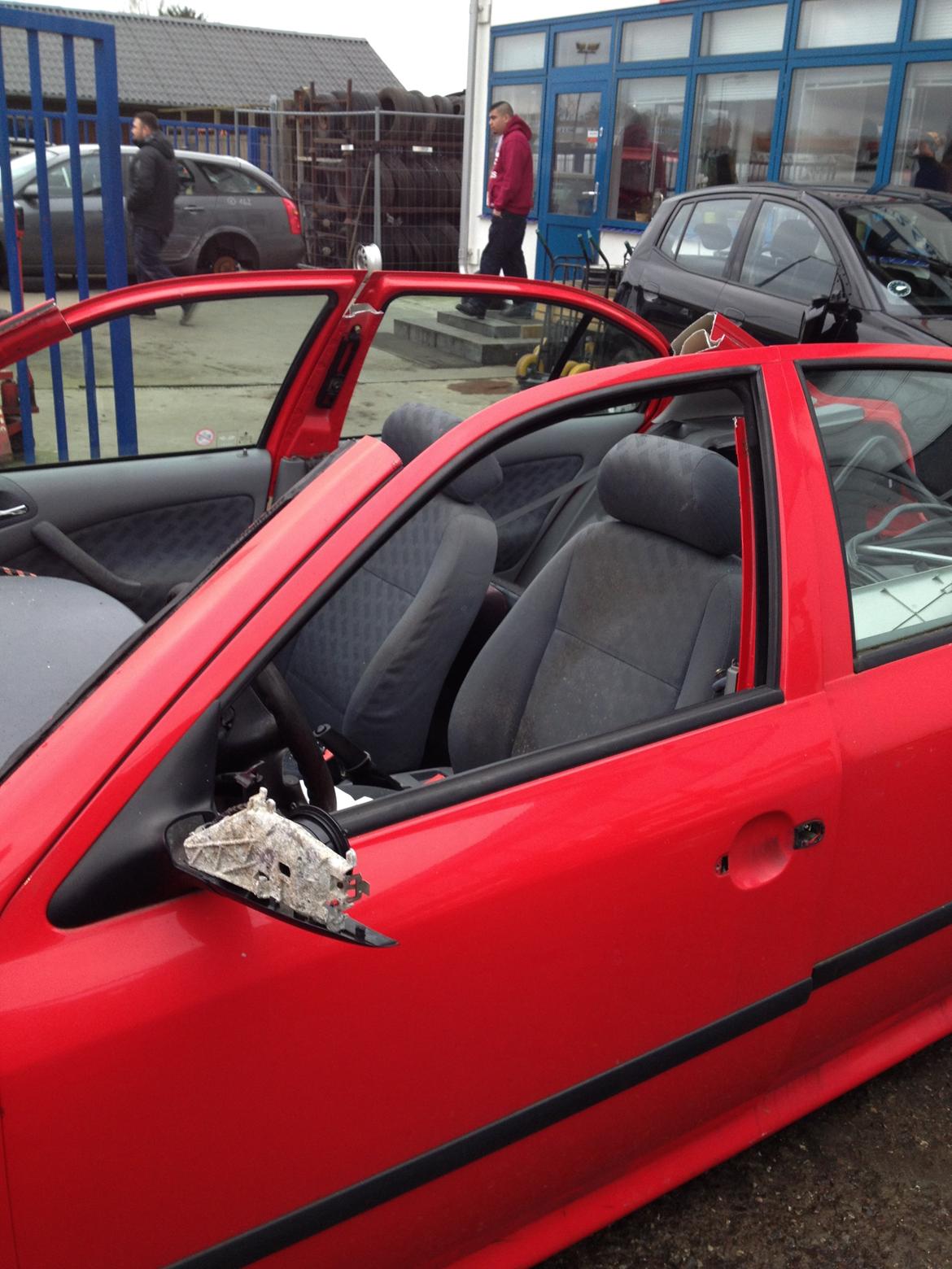 Eftermontering Orginalt soltag - Octavia billede 3