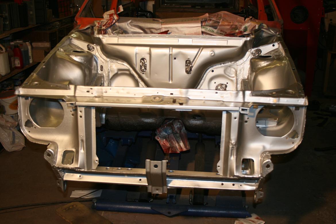 Fiat Uno Turbo 200 hk + projekt  - Så fik jeg endelig malingen til motorrummet  billede 71