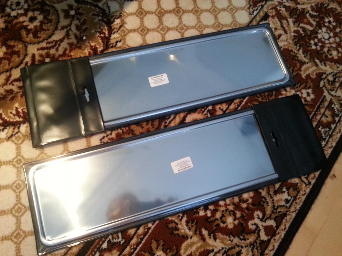 Alfa Romeo 159 Sportwagon - Nummerpladerammerne er af ustanset rustfri stål, Blankt, men ikke Krome :) billede 71