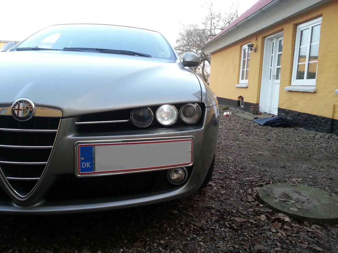 Alfa Romeo 159 Sportwagon - LED i positionslygten i venstre side ^^  billede 85