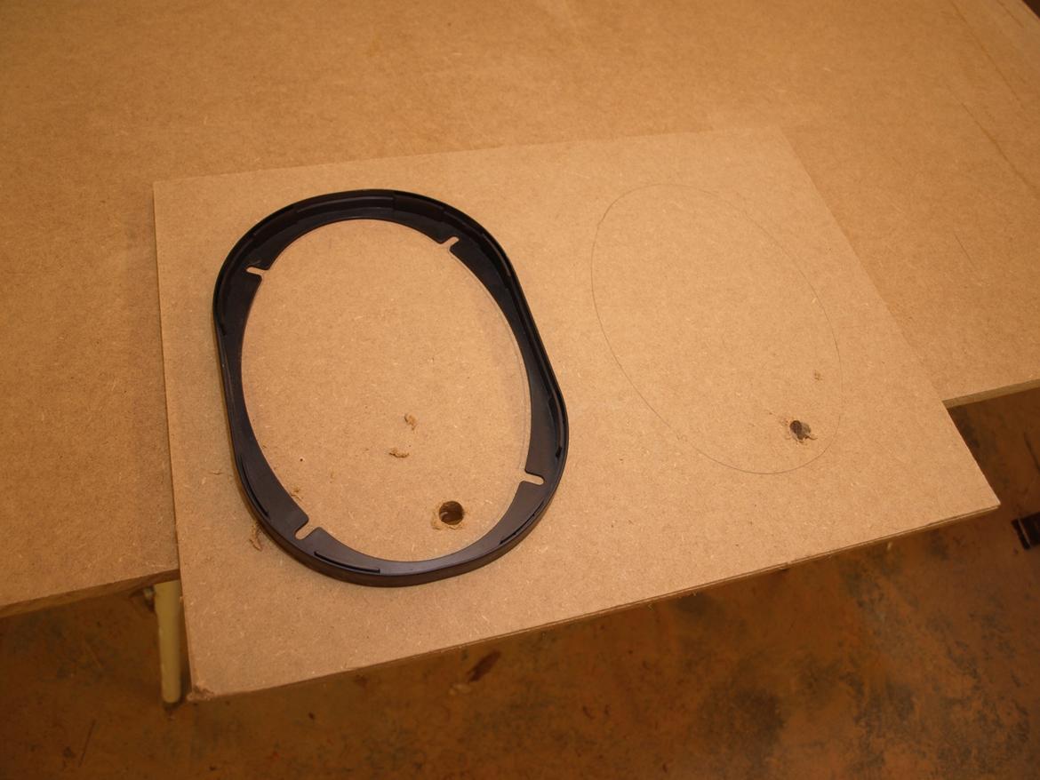 VW UP Glasfiber hattehylde billede 1