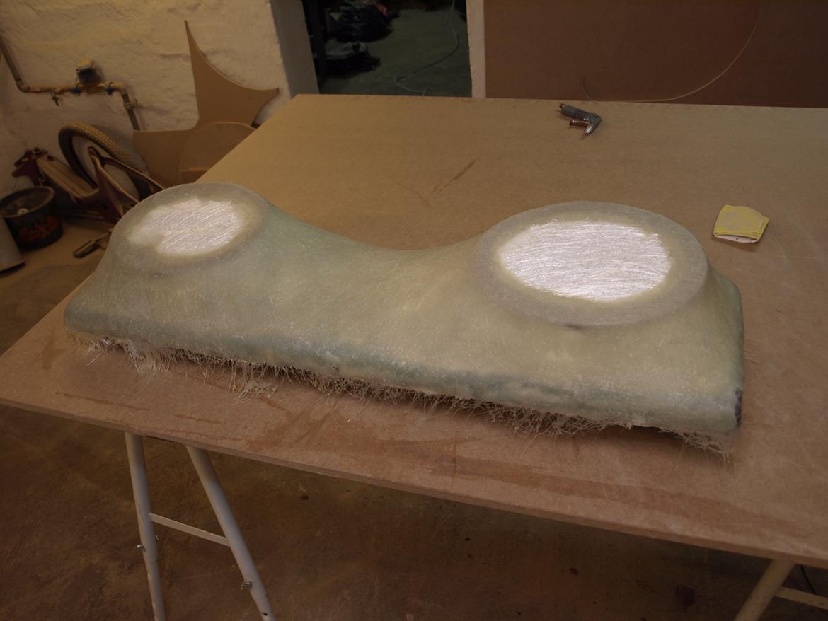 VW UP Glasfiber hattehylde billede 9