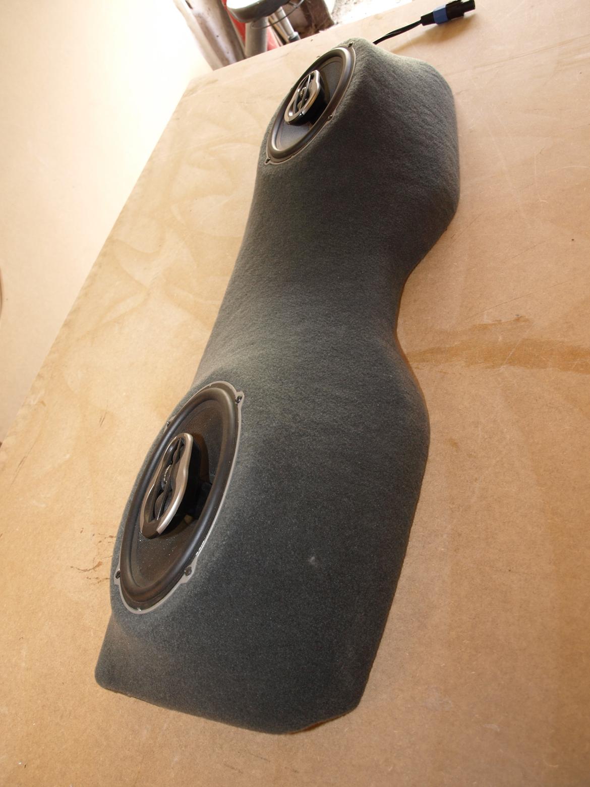 VW UP Glasfiber hattehylde billede 19