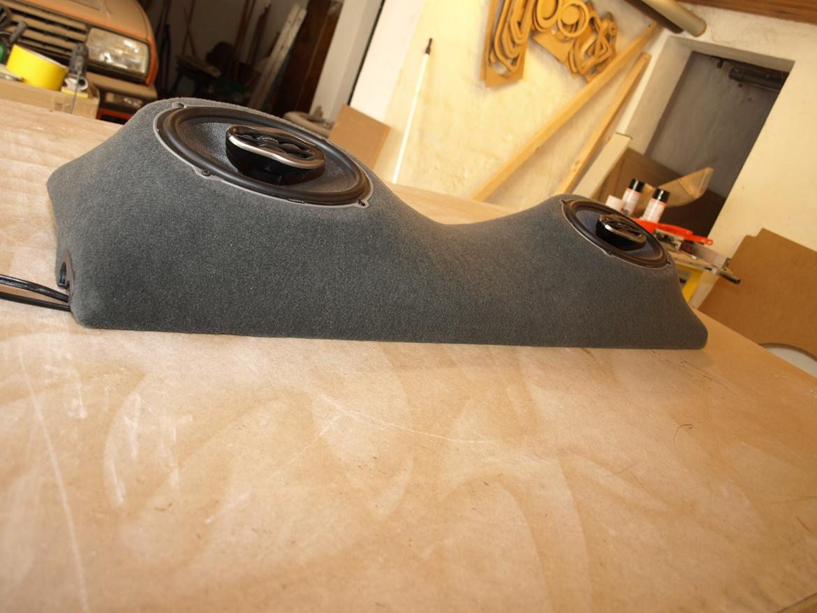 VW UP Glasfiber hattehylde billede 20