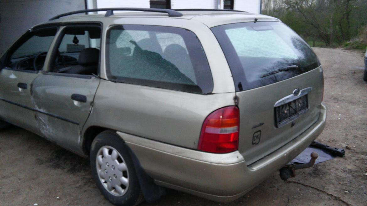 Ford Mondeo Cabriolet billede 1