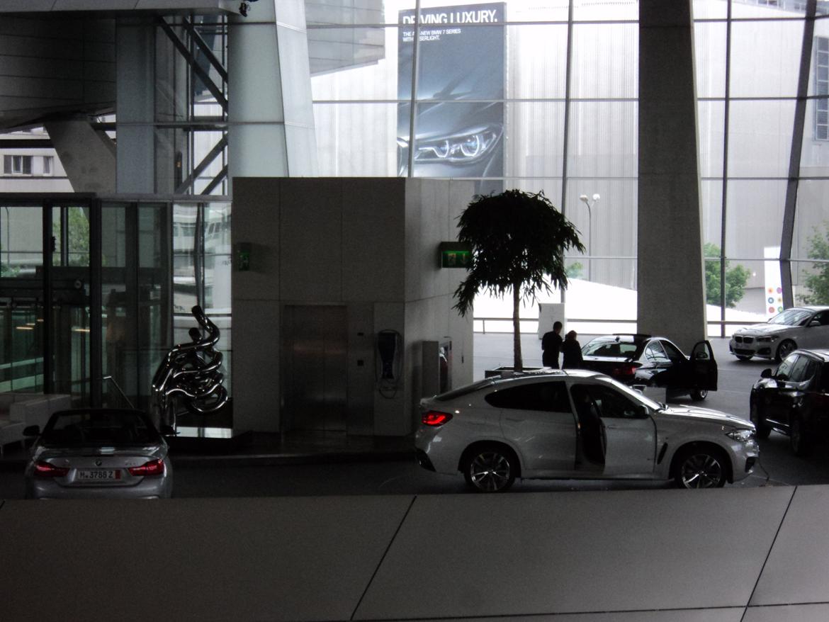 BMW Welt museum i München 2015 billede 8