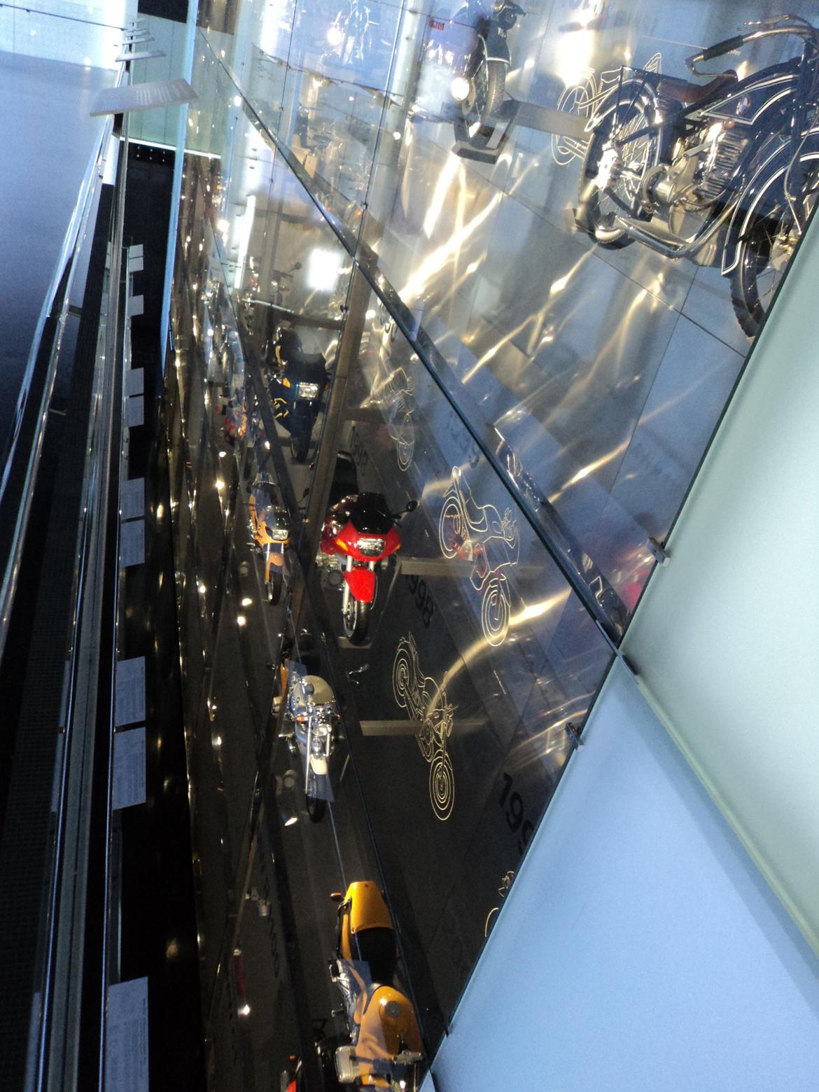 BMW Welt museum i München 2015 billede 72