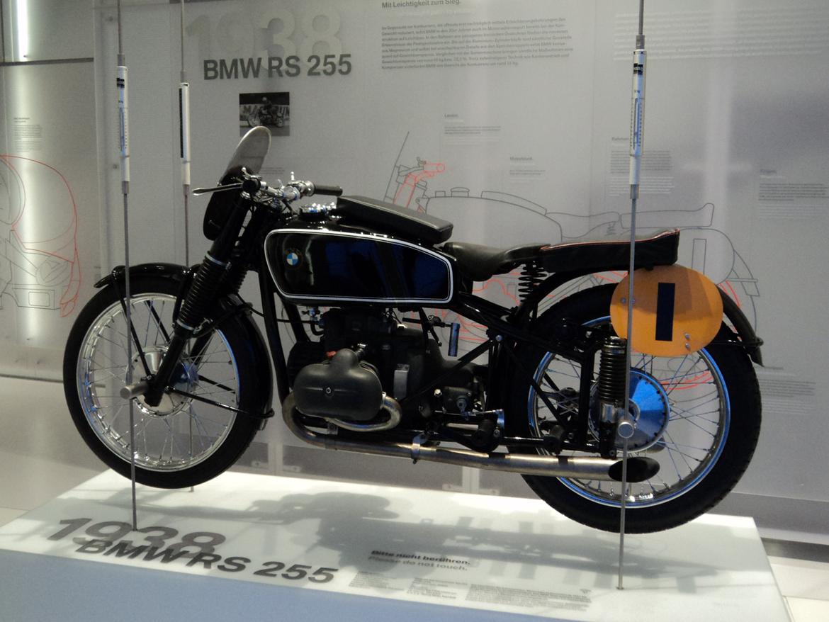 BMW Welt museum i München 2015 billede 82