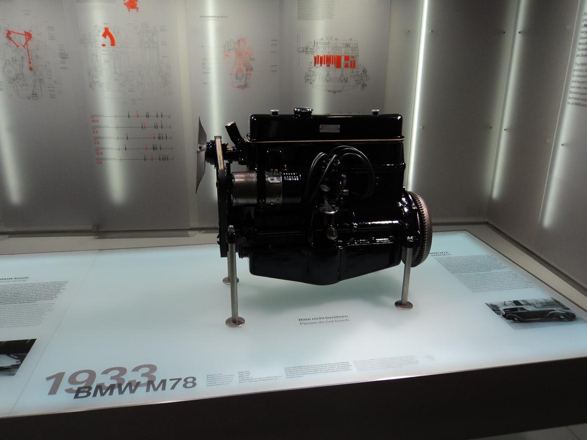 BMW Welt museum i München 2015 billede 226