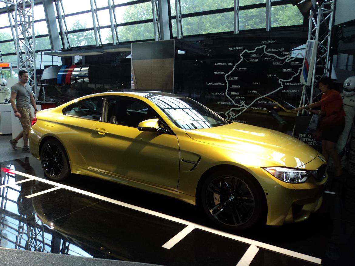 BMW Welt museum i München 2015 billede 435