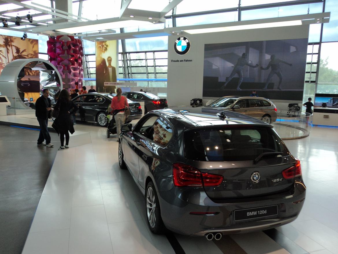 BMW Welt museum i München 2015 billede 468
