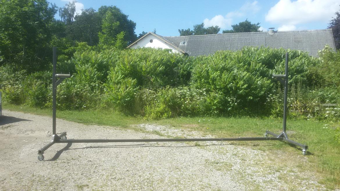 drejestativ - her er det færdig samlet og på hjul. billede 14