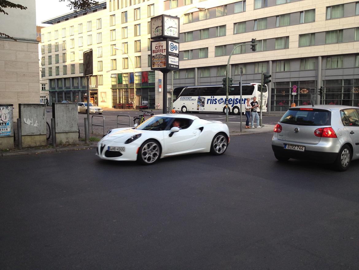 Meilenwerk + Berlin - Alfa romeo 4C billede 2
