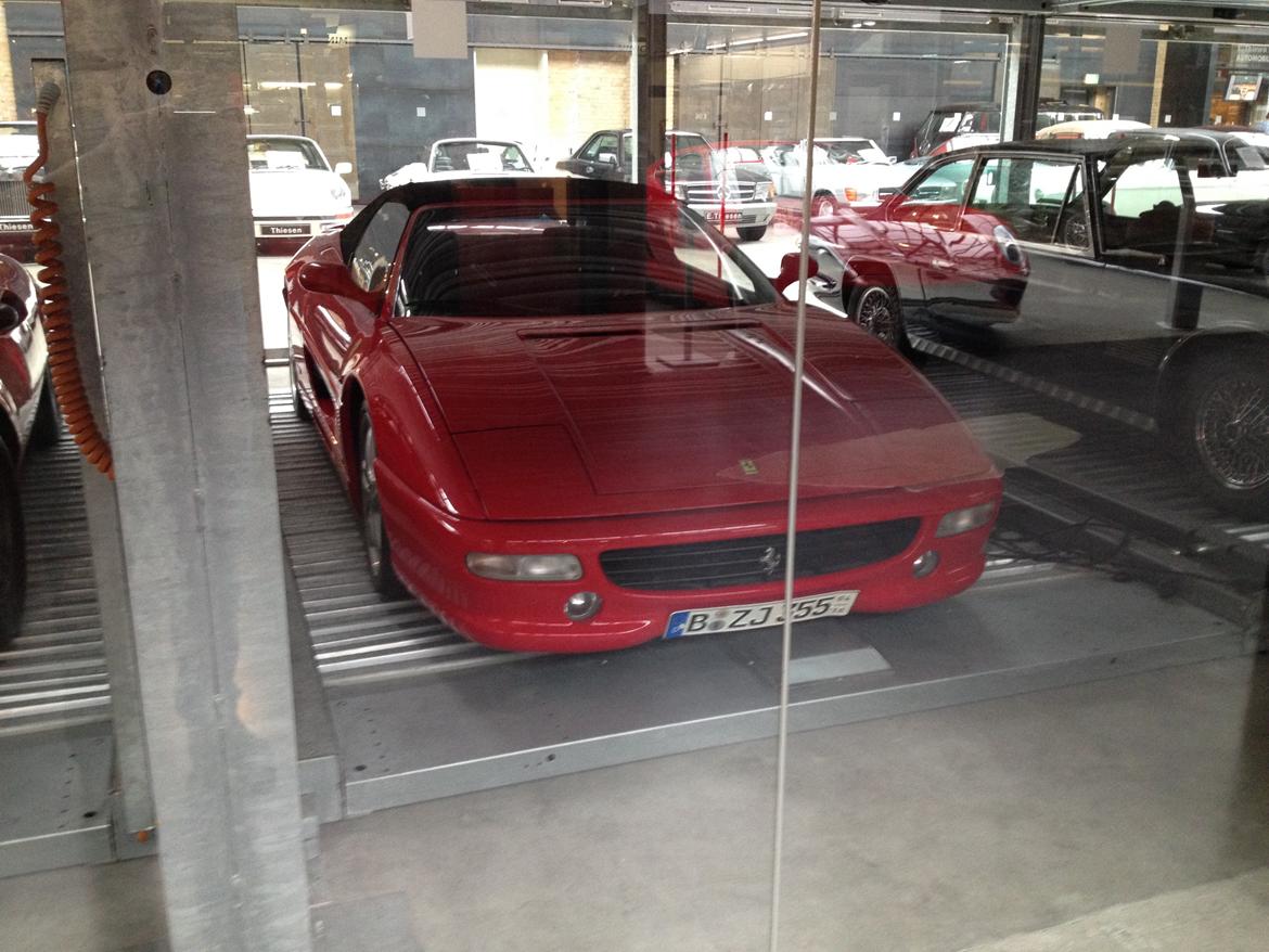 Meilenwerk + Berlin - Ferrari 355 billede 37