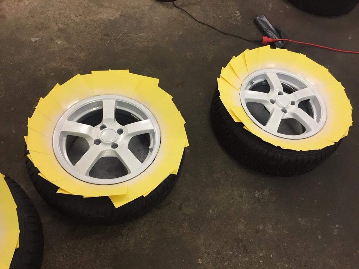 Plasti dip af fælge i neon gul. billede 5