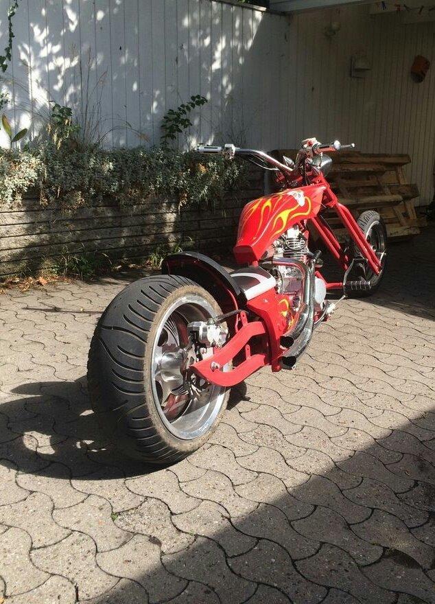 Ny chopper og hjelm billede 5