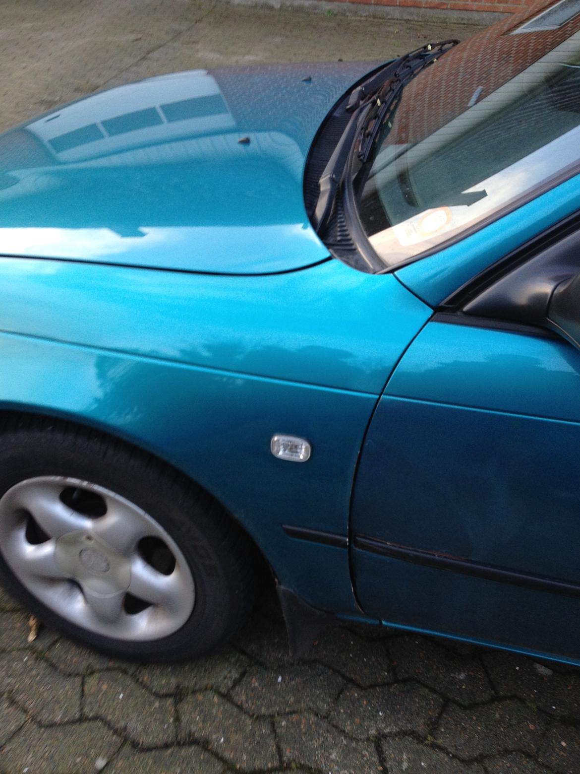   projekt  styling Corolla E10 sedan  - så er der kommet klar blinklys i forskærmen  på Corolla nu.  billede 35