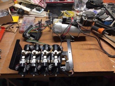 Carina E-xtreme - Kompressor og magnetventiler skilt ad så de kan placeres seperat billede 264