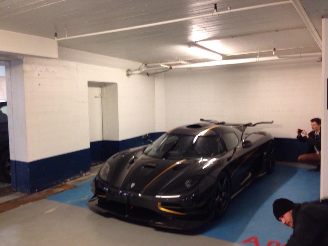 Koenigsegg One:1 set i indre København billede 1