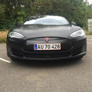 Tesla - Satin Black