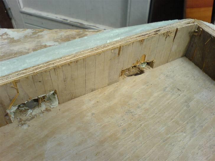 Anlæg i golf 3 - Her blev der lavet huller til kabler, så kablerne blev skjult udefra. billede 5