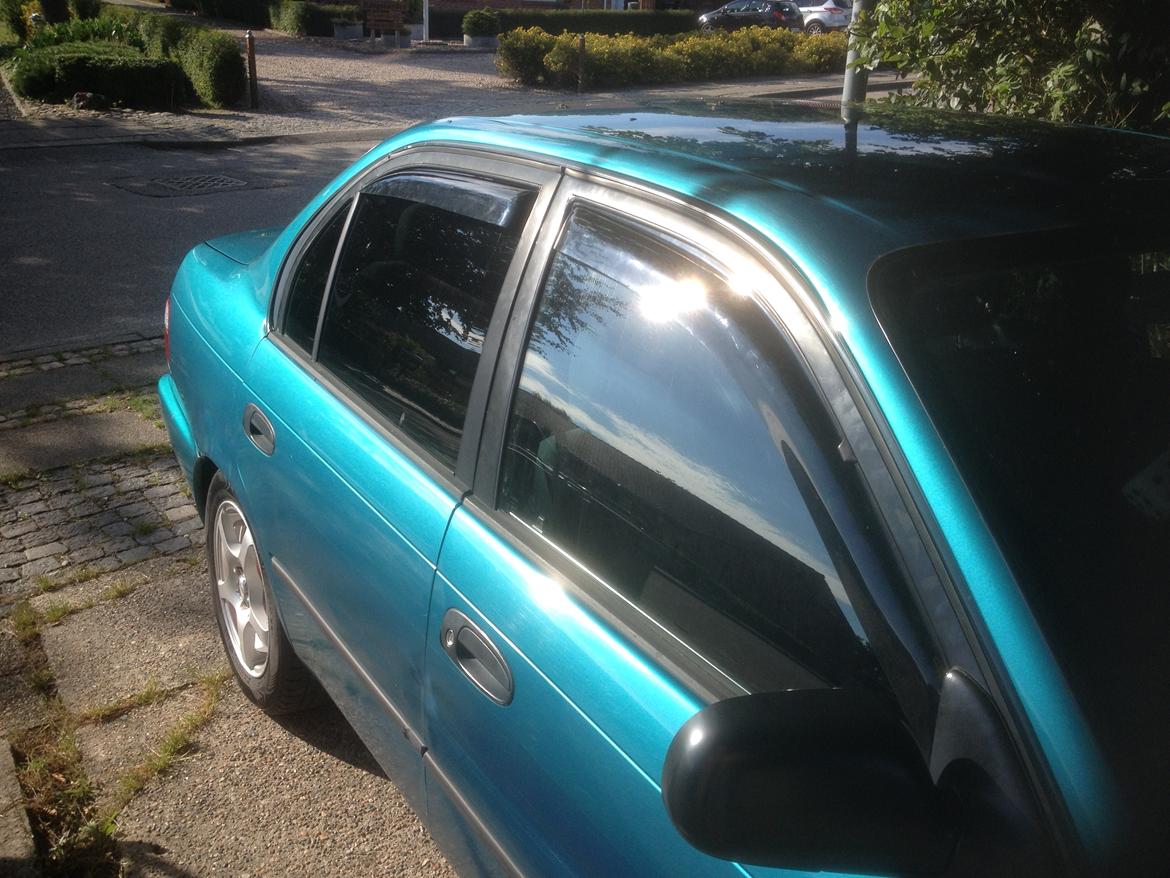   projekt  styling Corolla E10 sedan  - med JDM vindafviser montert på bilen. billede 60